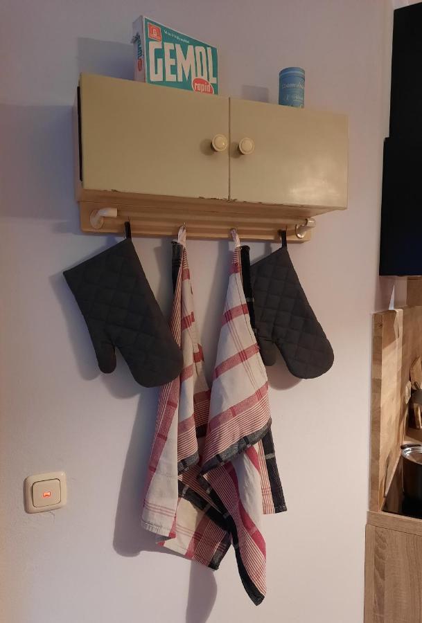 Apartment Urlaub Im Friseursalon *